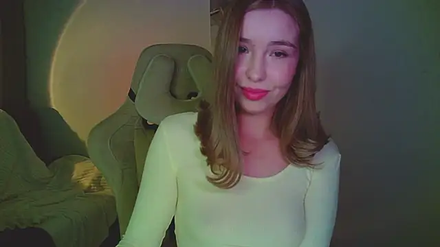 Snapshot of mia_raspberrie chatting on March 3, 2026, 8:16 pm mia raspberrie online show from March 3, 2026, 8:16 pm