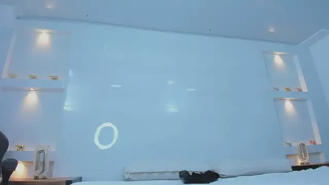 Dalia-Prada online show from March 24, 2026, 4:12 am