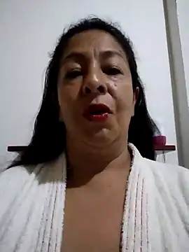 Snapshot of Catalina_JH chatting on February 26, 2025, 5:13 am Catalina JH online show from February 26, 2025, 5:13 am
