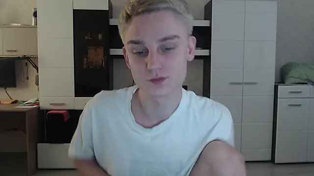 angryzan online show from February 27, 2025, 9:18 am