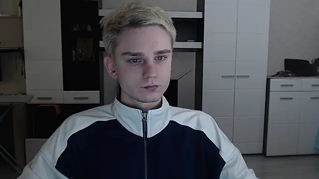 angryzan online show from March 18, 2025, 4:18 am