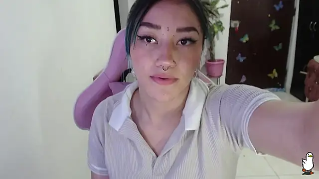 littleangel1 m online show from November 13, 2025, 8:35 pm