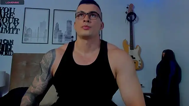 seancarreraa online show from December 5, 2025, 2:32 am