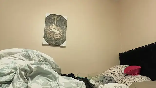 hailzeffn online show from November 11, 2025, 1:55 am