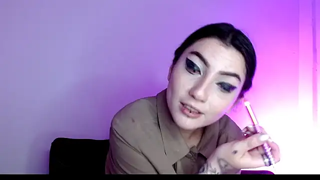 sophy rock online show from December 5, 2025, 3:43 pm