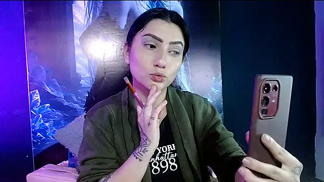 sophy rock online show from March 28, 2026, 6:42 pm