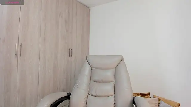  miamadison online show from April 18, 2026, 12:24 am