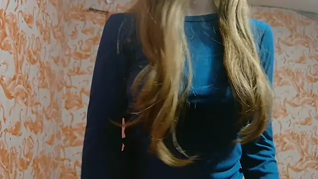 strawberrysmoothie online show from October 23, 2025, 2:54 am