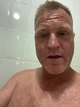 sexycouple109 online show from February 5, 2026, 8:37 pm