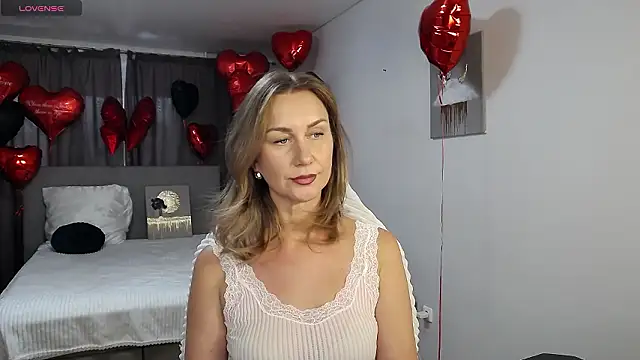 Snapshot of Vanessa_Nowak chatting on February 16, 2026, 9:52 am Vanessa Nowak online show from February 16, 2026, 9:52 am