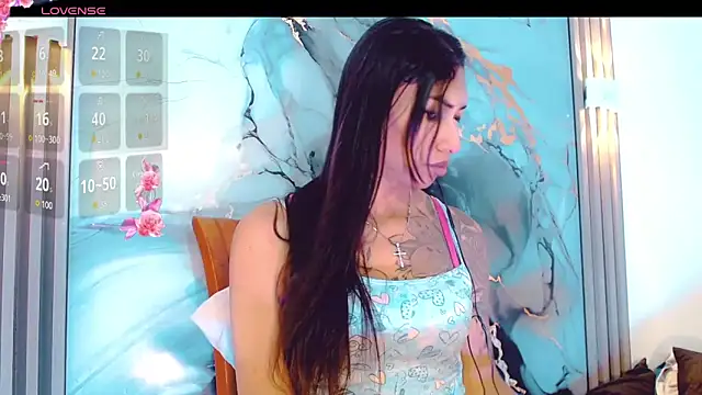 khiara moretti online show from December 17, 2025, 11:48 am