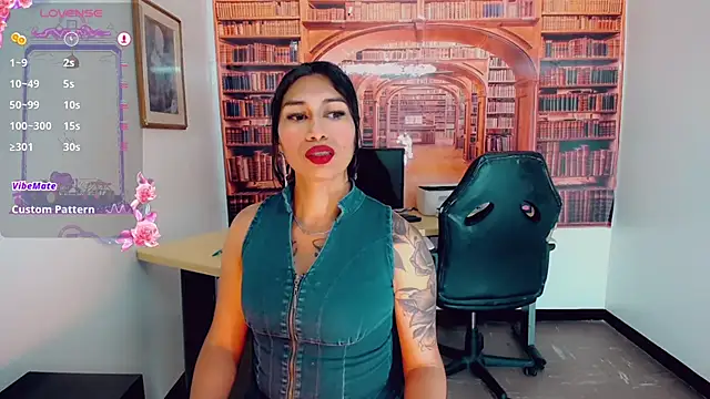Snapshot of khiara_moretti chatting on March 6, 2025, 7:43 pm khiara moretti online show from March 6, 2025, 7:43 pm