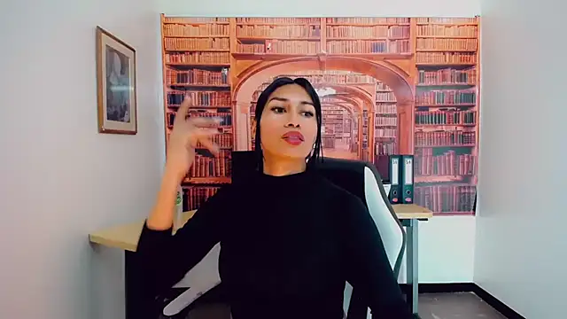 Snapshot of khiara_moretti chatting on February 22, 2025, 7:36 pm khiara moretti online show from February 22, 2025, 7:36 pm