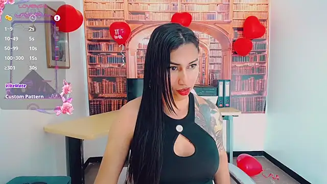 Snapshot of khiara_moretti chatting on February 17, 2025, 10:49 pm khiara moretti online show from February 17, 2025, 10:49 pm