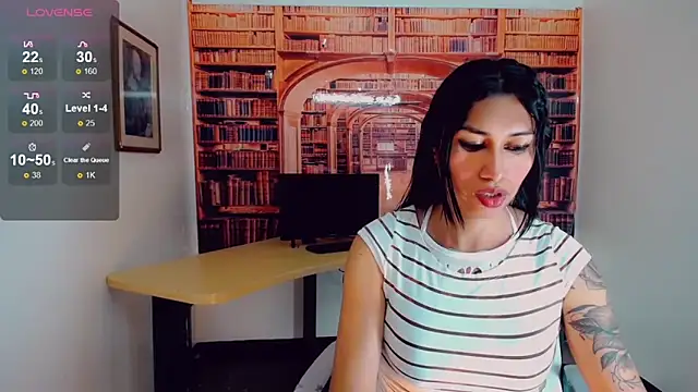 Snapshot of khiara_moretti chatting on February 25, 2025, 7:38 pm khiara moretti online show from February 25, 2025, 7:38 pm