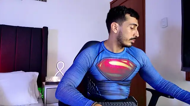 muscle ares online show from November 4, 2025, 12:36 am