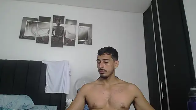 Snapshot of muscle_ares chatting on March 10, 2025, 12:38 pm muscle ares online show from March 10, 2025, 12:38 pm