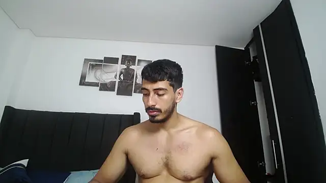 Snapshot of muscle_ares chatting on February 22, 2025, 12:29 pm muscle ares online show from February 22, 2025, 12:29 pm