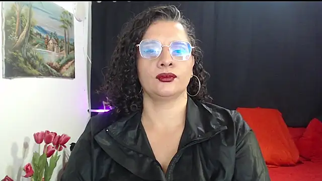Snapshot of Aleja_Gonzales chatting on May 9, 2026, 5:22 am Aleja Gonzales online show from May 9, 2026, 5:22 am