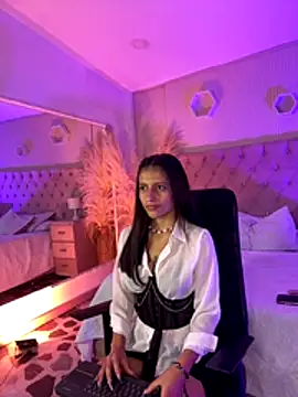 Agathaargent  online show from December 14, 2025, 8:09 am