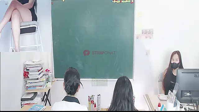  Math  online show from November 16, 2025, 9:25 am