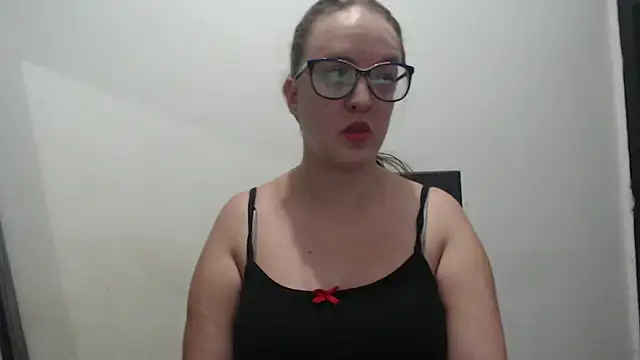 Venus Santana online show from October 8, 2025, 6:08 pm