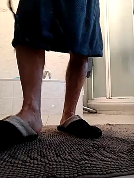 Snapshot of maxcock214 chatting on November 18, 2025, 3:15 pm maxcock214 online show from November 18, 2025, 3:15 pm