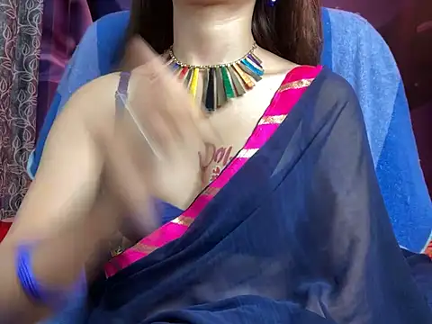 Royal girl 1 online show from March 22, 2025, 5:52 pm