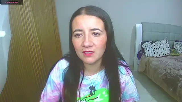 Snapshot of Dayanna_Smitt chatting on December 28, 2024, 12:57 am Dayanna Smitt online show from December 28, 2024, 12:57 am