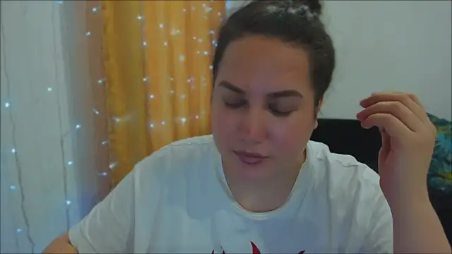  madalexa  online show from October 3, 2025, 1:45 pm