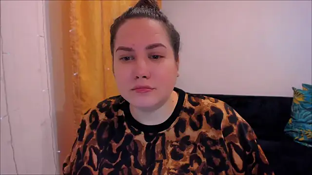  madalexa  online show from February 4, 2025, 3:15 pm