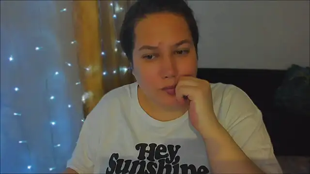  madalexa  online show from September 25, 2025, 5:52 pm