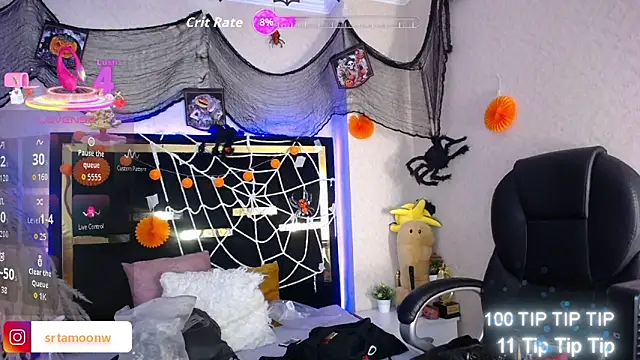 Snapshot of Moon_Water__ chatting on October 13, 2025, 11:56 am Moon Water online show from October 13, 2025, 11:56 am