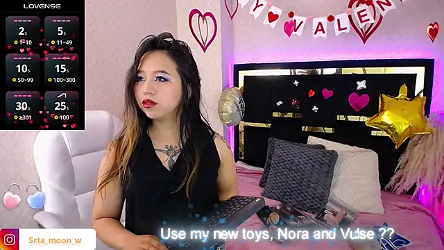 Snapshot of Moon_Water__ chatting on February 28, 2025, 11:25 am Moon Water online show from February 28, 2025, 11:25 am