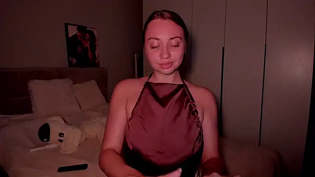 Snapshot of DanielaWisse chatting on July 27, 2026, 9:22 pm DanielaWisse online show from July 27, 2026, 9:22 pm