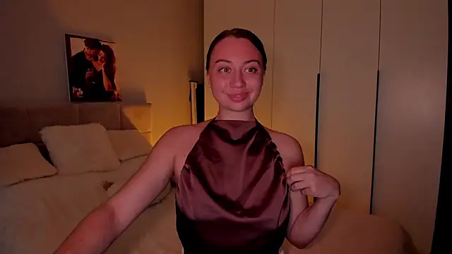 Snapshot of DanielaWisse chatting on July 8, 2026, 4:13 am DanielaWisse online show from July 8, 2026, 4:13 am