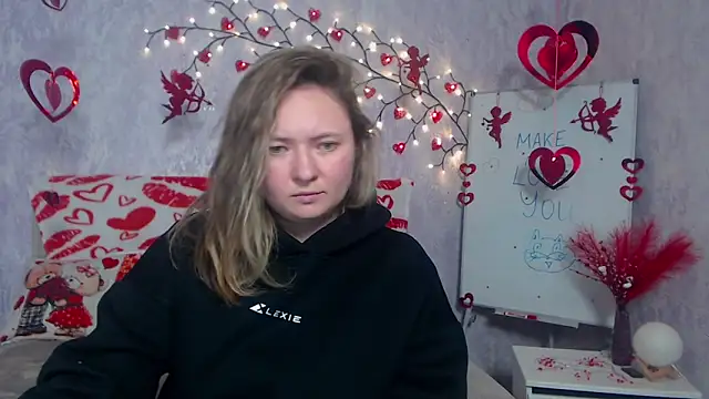 SallyVerda online show from February 12, 2026, 8:30 pm