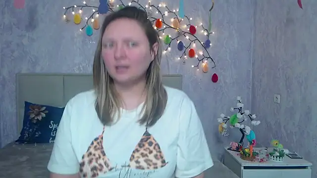 SallyVerda online show from April 14, 2026, 5:29 pm