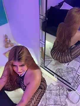 Amber Martins  online show from April 19, 2026, 12:33 am