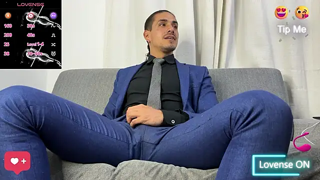 Snapshot of Tom_blunt96 chatting on February 11, 2026, 4:56 am Tom blunt96 online show from February 11, 2026, 4:56 am