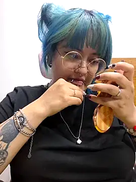 lucky-leah online show from February 19, 2026, 4:20 am