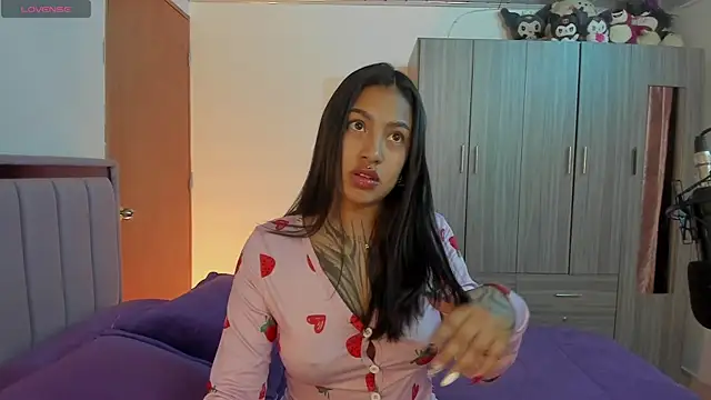 Kayla foxxy online show from September 25, 2025, 7:03 am