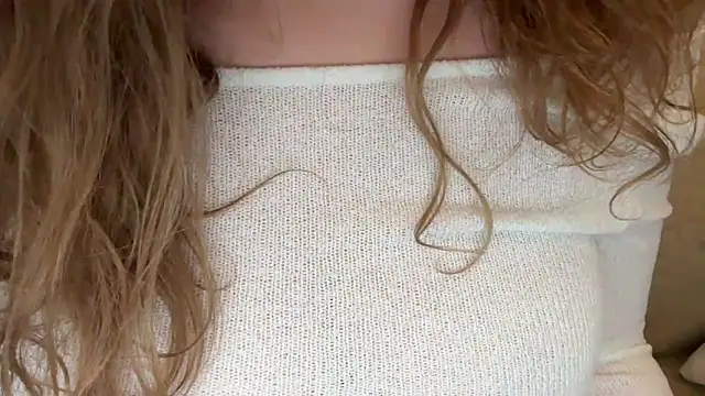 YUMIandbigWOLF online show from October 2, 2025, 1:42 am