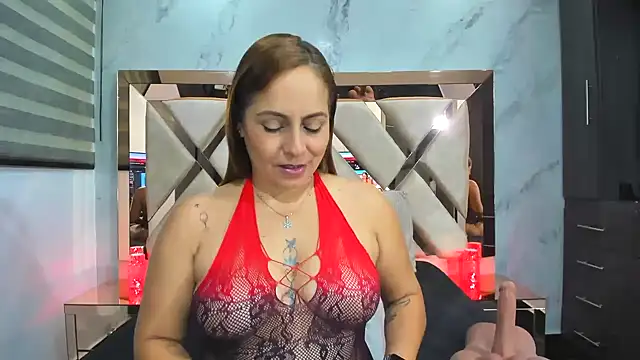 Susy wisee online show from September 20, 2025, 4:06 am