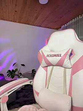 Snapshot of Violetta_kim1 chatting on January 17, 2026, 8:56 pm Violetta kim1 online show from January 17, 2026, 8:56 pm