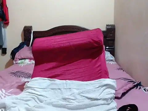 sonia  milk online show from October 19, 2025, 7:38 pm