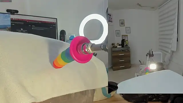 Daki Ume  online show from November 9, 2025, 2:04 am