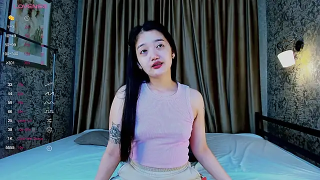 FreyaRaya online show from September 11, 2025, 3:06 am