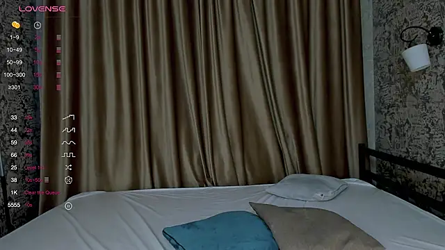 FreyaRaya online show from September 13, 2025, 3:06 am