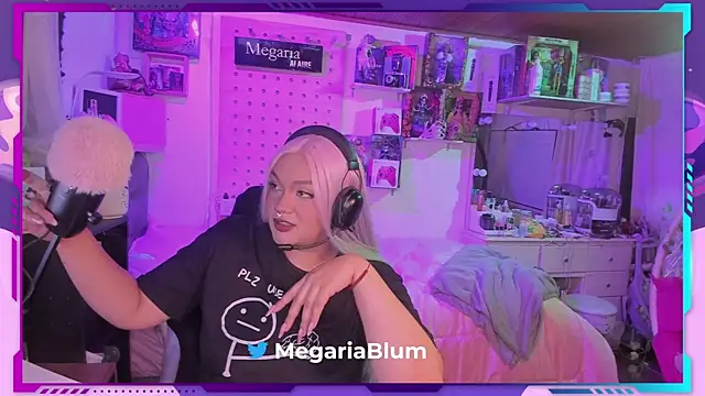 MegariaB online show from October 3, 2025, 3:41 am